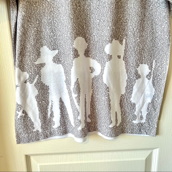 Unisex LITHOGRAPHS Mark Twain’s Huckleberry Finn 40,000 Word T-Shirt—SZ.… - Picture 16 of 17